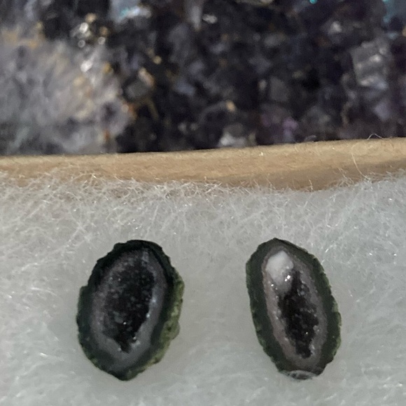 🔮🪺🏔️Gorgeous Amethyst Crystal Earring - Picture 4 of 9